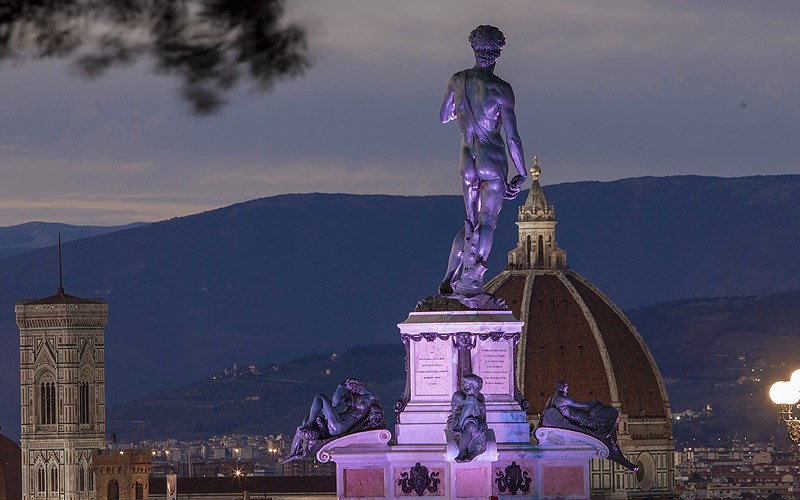David's bronze replica, Florence